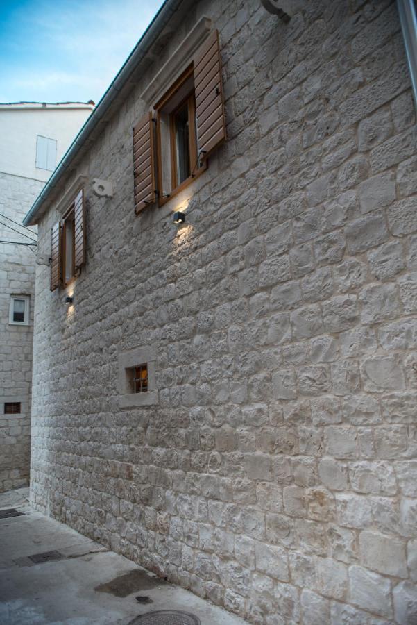 Limestone Heritage House Trogir Exterior foto